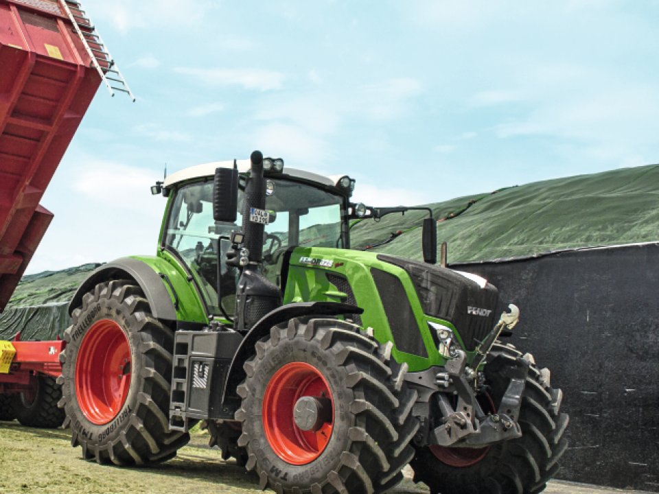 fendt_800_3.jpg